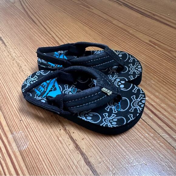 Reef skull heel strap black blue flip flops SIZE 3 NEW - Picture 1 of 5